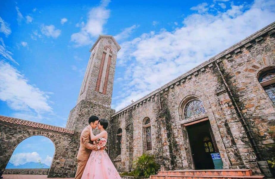 nha-tho-da-tam-dao-diem-den-khong-the-bo-lo