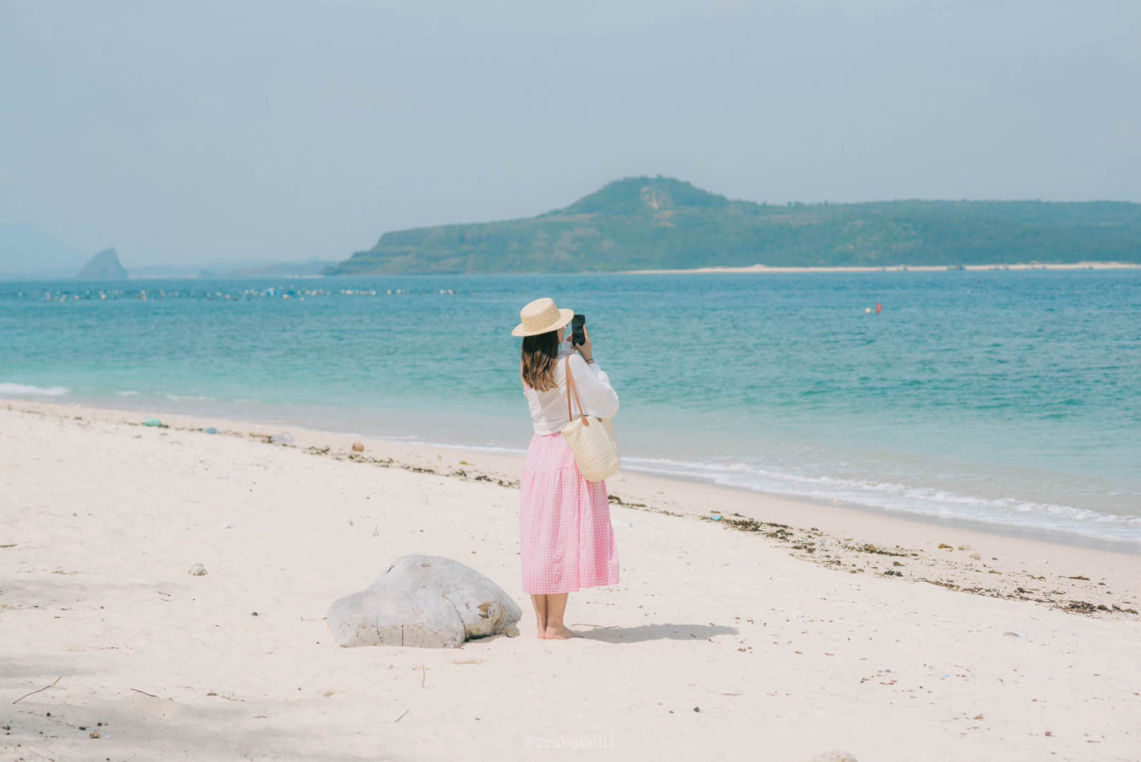 10 Bãi Biển Đẹp Chấn Động Ở Miền Trung Nhất Định Phải Khám Phá Trong Mùa Hè. Ảnh 11