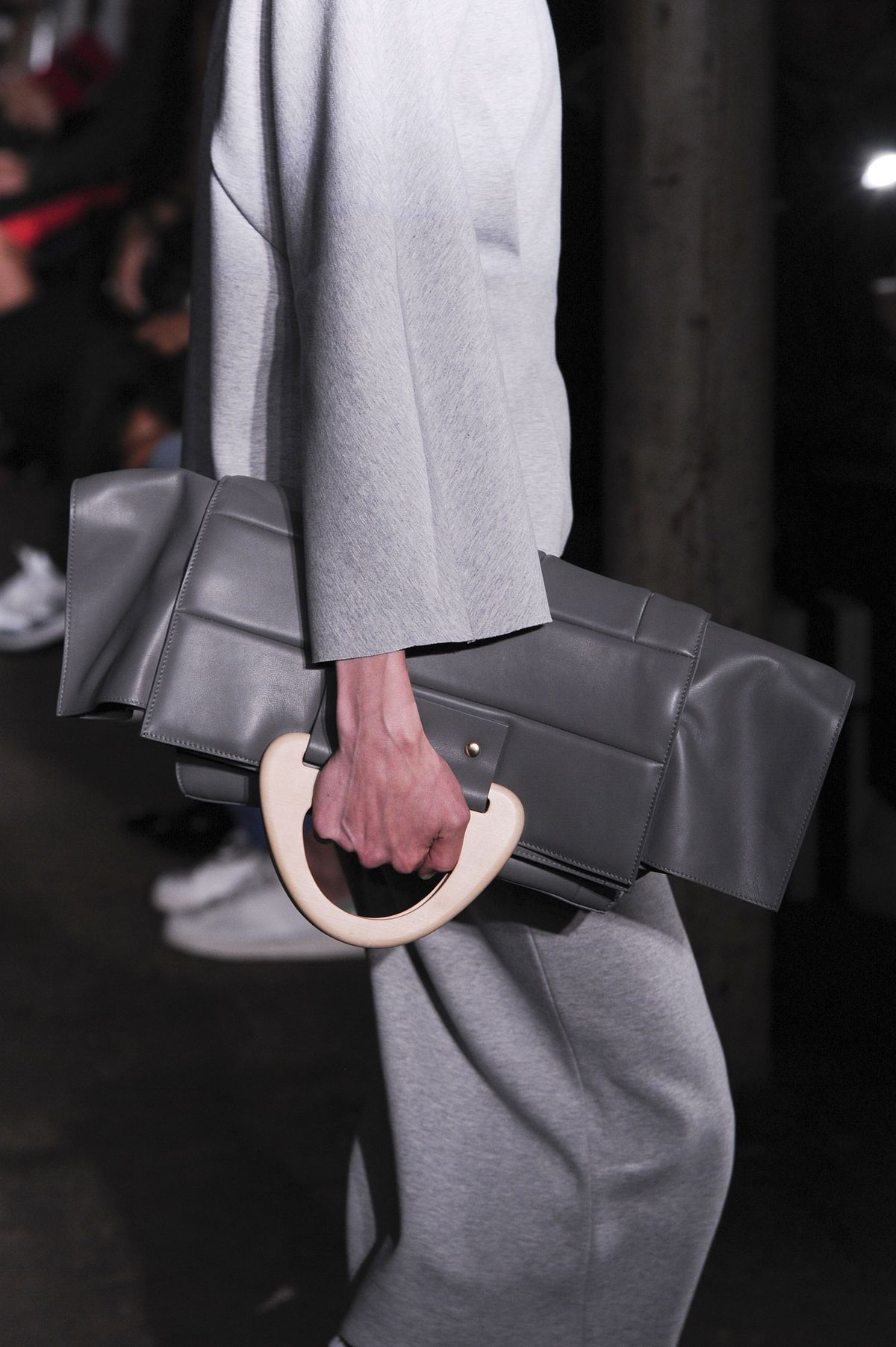 túi xách màu xám