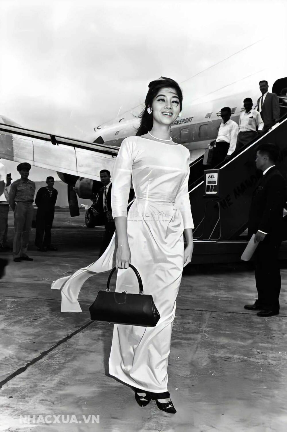 áo dài cô ba sài gòn