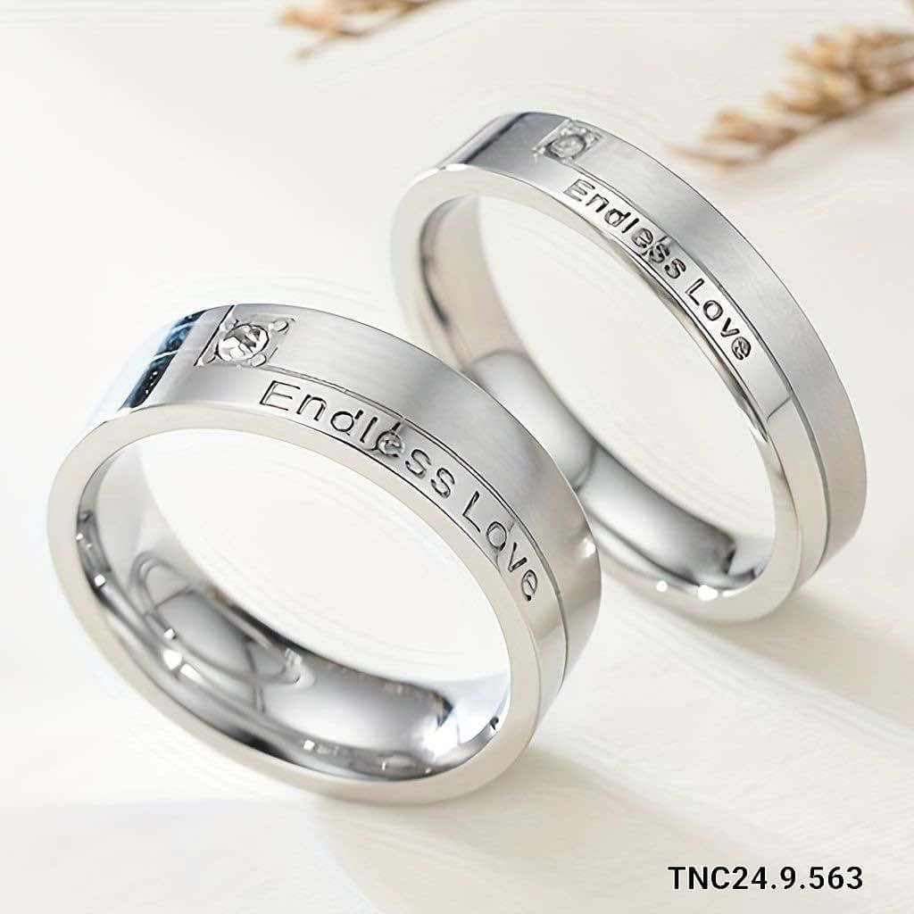 Thiết kế một đôi nhẫn cưới có một không hai cho ngày kỷ niệm cưới