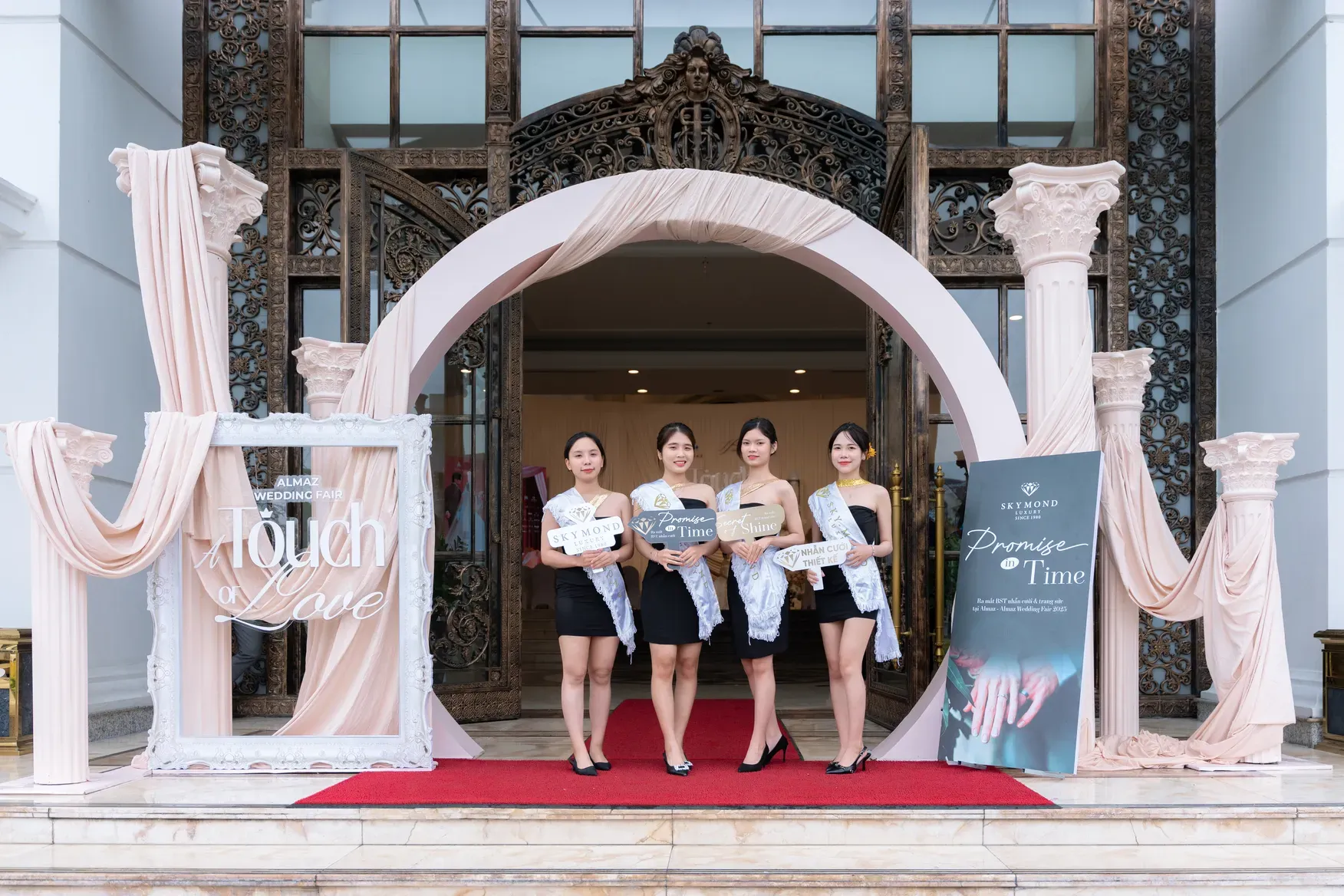 Skymond Luxury gây ấn tượng mạnh tại Almaz Wedding Fair 2025: Promise in Time “cháy hàng” sau 48 giờ